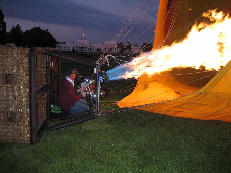 003 hot air into envelope Old Parliament House.JPG